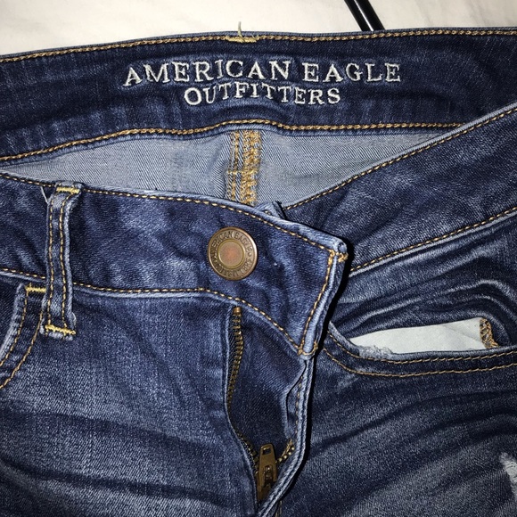 American Eagle ripped skinny jeans - Picture 3 of 3